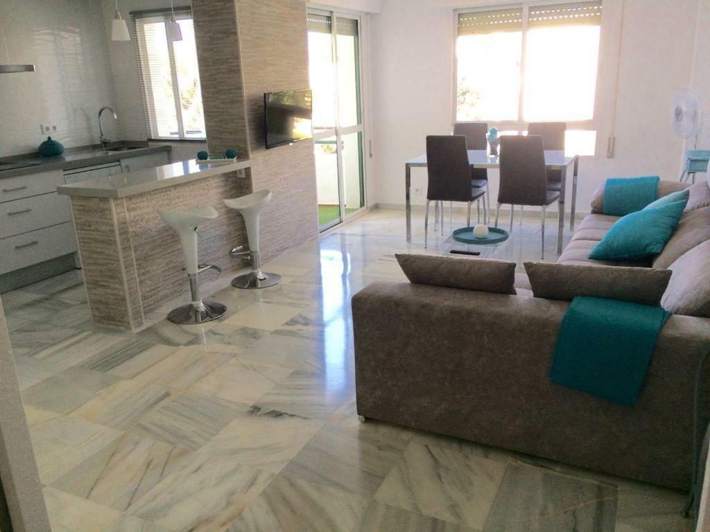 Luminoso Apartamento En Playa Las Redes, Entorno Natural Pinares Y Dunas. Wifi El Puerto de Santa María Esterno foto